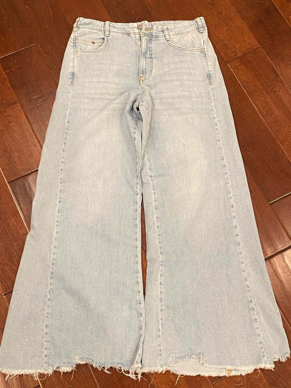 Pilcro Wide Leg Jeans Size 29 Light Wash Denim Raw Hem